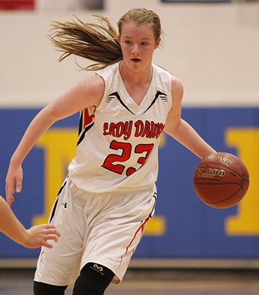 Ashlie Watts commits to WVC Women's Basketball