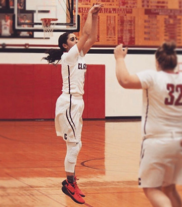 Riley Denton commits to WVC Women's Basketball